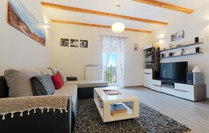 Smart TV, lareira, DVD player