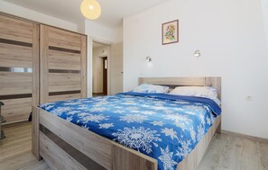 2 quartos, ferros/tábuas de passar roupa, Wi-Fi de cortesia