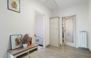 2 quartos, ferros/tábuas de passar roupa, Wi-Fi de cortesia