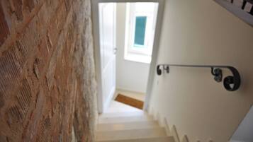 Room, 1 Bedroom, Smoking, Balcony | Property entrance