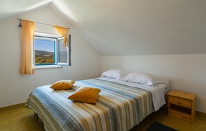 2 bedrooms, free WiFi