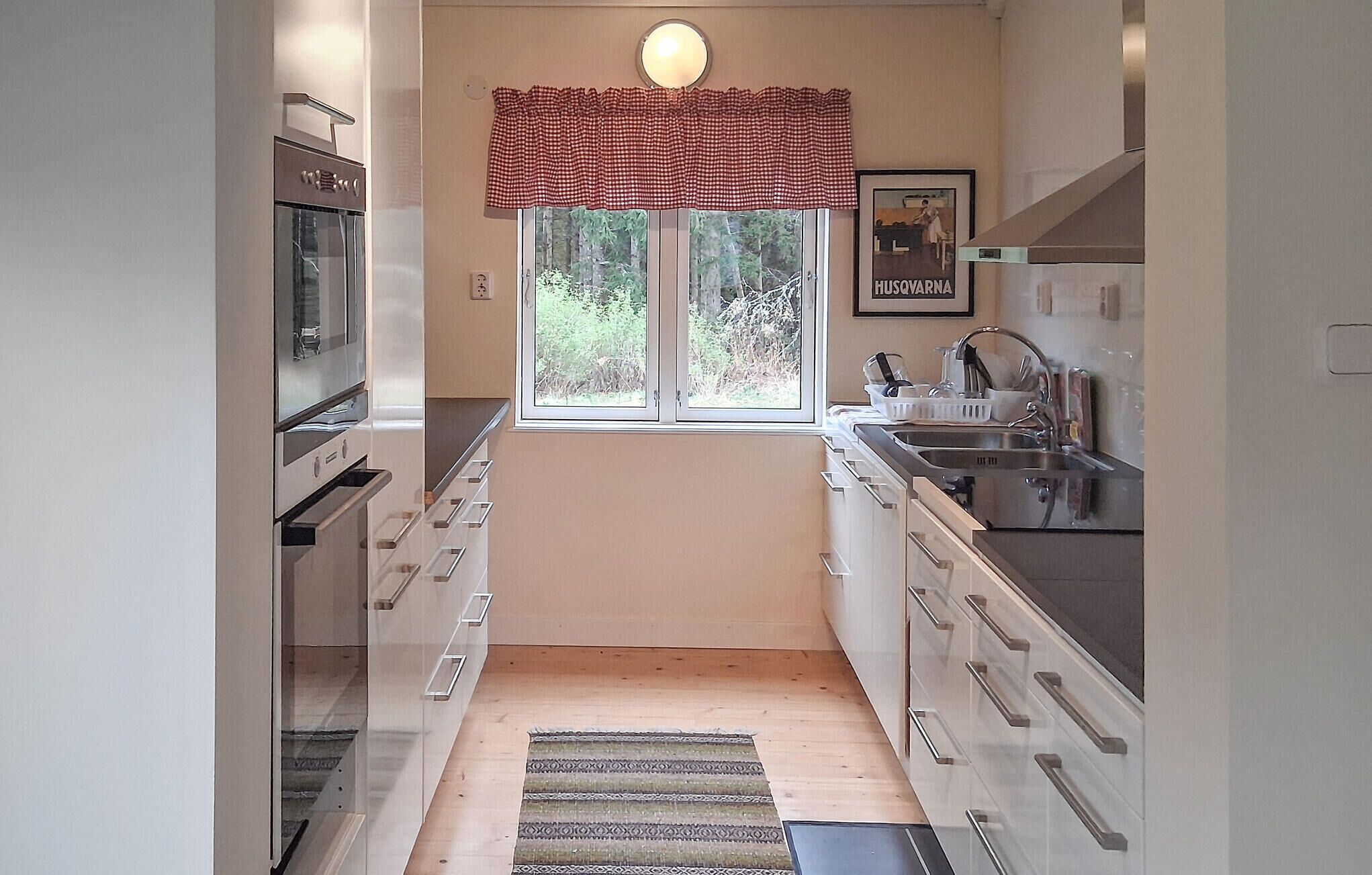 Fridge, oven, coffee/tea maker