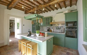 Frigorifero, forno, lavastoviglie