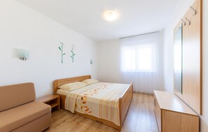 1 chambre, Wi-Fi gratuit, draps fournis