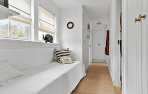 4 habitaciones, tabla de planchar con plancha y wifi gratis 