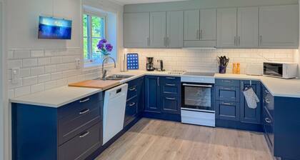 Pet friendly home in Bolmsö with sauna