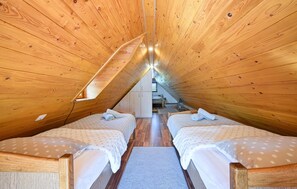 1 bedroom, travel cot, free WiFi