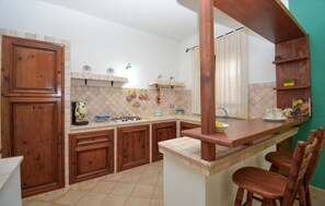 Kühlschrank, Herdplatte, Geschirrspüler