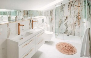 Dusche, Haartrockner