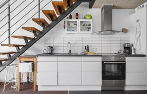 Fridge, stovetop, coffee/tea maker - Stunning home in Vestervig with sauna (Vestervig)