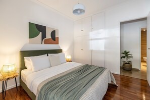 1 slaapkamer, een bureau, een strijkplank/strijkijzer, gratis wifi