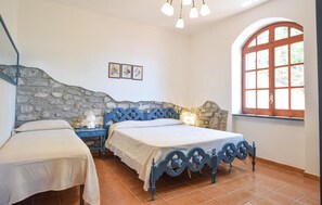 2 bedrooms, free WiFi