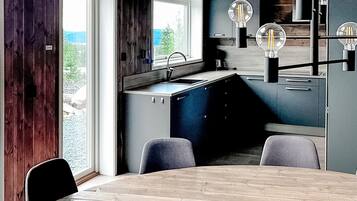 KylskÄp, diskmaskin och kaffe- och tebryggare