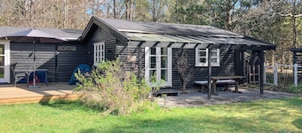 Awesome home in Frederiksværk with WiFi