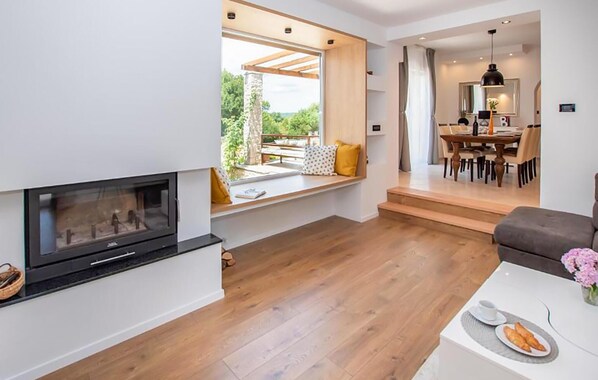 تلفزيون ذكي، مدفأة