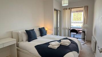 2 bedrooms, in-room safe, iron/ironing board, free WiFi