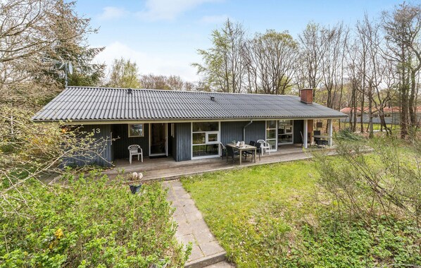 Exterior - 3 bedroom lovely home in Glesborg (Glesborg)