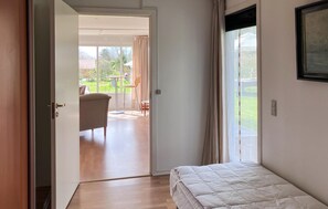 2 bedrooms