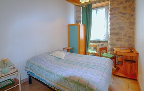 2 chambres, fer et planche à repasser, lit parapluie, Wi-Fi gratuit