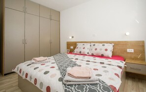 2 soverom, reiseseng for barn og wi-fi (inkludert)