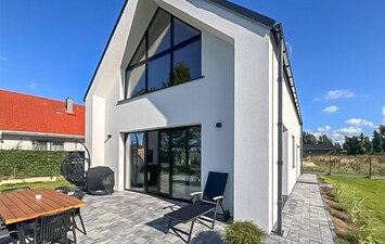 Imagem de Cozy home in Mscice with house sea view