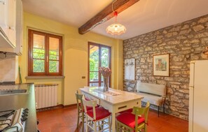 Interior - Nice home in Monte S.Maria Tiberina (Monte S.Maria Tiberina)