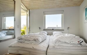 2 bedrooms, free WiFi