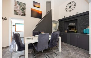 Dining - Stunning home in Kricke (Kricke)
