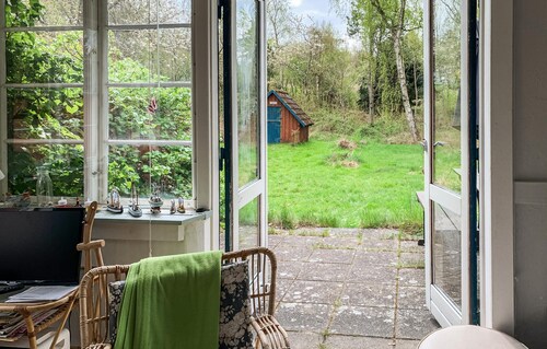 Cozy home in Knebel with WiFi