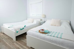 2 chambres, fer et planche à repasser, Wi-Fi, draps fournis