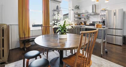 Cozy 2BR Loft in Downtown Charleston, IL