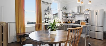 Cozy 2BR Loft in Downtown Charleston, IL