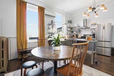 Cozy 2BR Loft in Downtown Charleston, IL