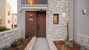 In-room safe, soundproofing, iron/ironing board, travel cot