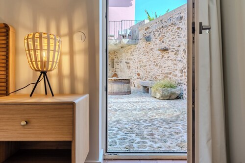 Studio Apartment with Queen Bed - Casa da Brêa