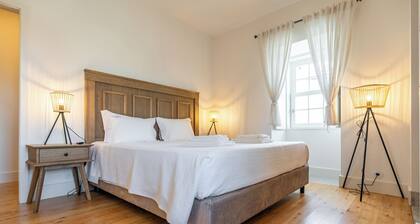 Casa da BrĂȘa - 7 suites, swimming pool, garden and games area. 10 minutes from the beach