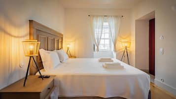 7 quartos, ferros/tábuas de passar roupa, berço de viagem