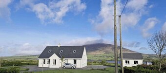 Villa Daffodil - Sleeps 2 & Stunning Seaside Views