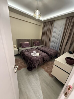 4 bedrooms, iron/ironing board, free WiFi, bed sheets