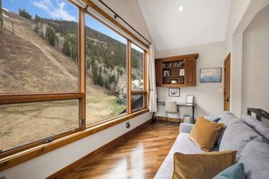Interior - Cimarron ONE: A TRUE Ski IN/OUT condo! (Telluride)