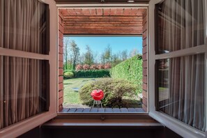 Apartment, Garden View | Premium bedding, down comforters, iron/ironing board, free WiFi - Country House Montorfano (Capiago Intimiano)