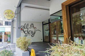 Exterior detail - All Days Hostel (Bangkok)