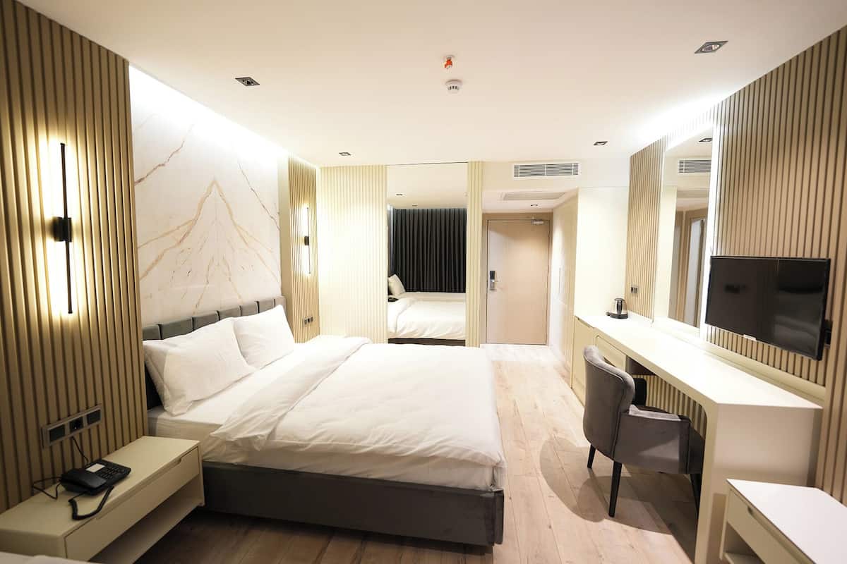 4 Schlafzimmer, Zimmersafe, schallisolierte Zimmer, BettwÀsche