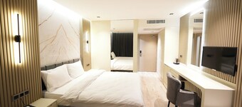 Assyria Hotel