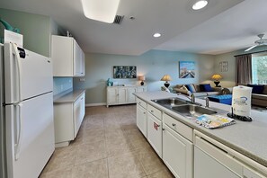 Condo (1 Bedroom) | Property amenity