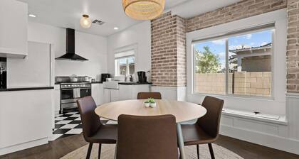 Charming Bungalow Near It All