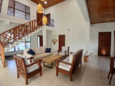 Cool and comfortable 3-bedroom house in welcoming El Tránsito with WiFi, AC