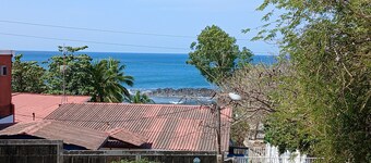 Cool and comfortable 3-bedroom house in welcoming El Tránsito with WiFi, AC