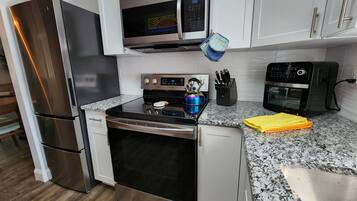 Microwave, oven, stovetop, dishwasher