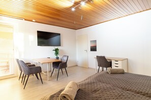 4 sovrum, strykjärn/strykbräda, wi-fi och sängkläder
